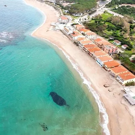 With Shared Pool, Aglientu