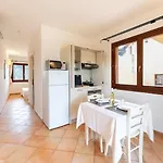 Hébergement de vacances With Shared Pool, Aglientu *
