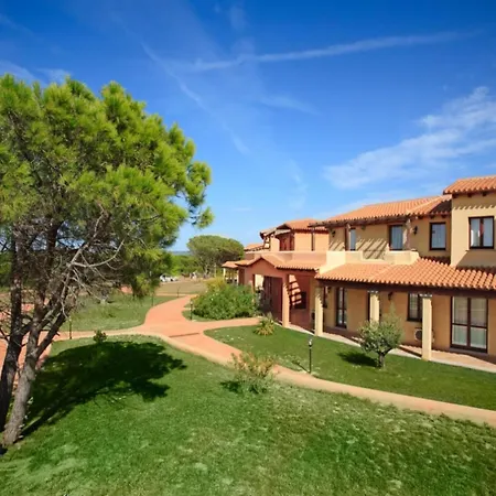 Ferienhaus With Shared Pool Aglientu