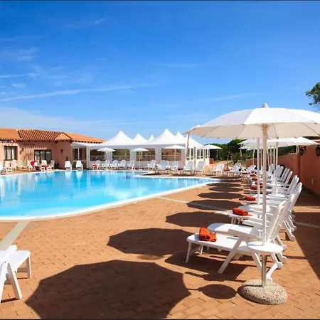 With Shared Pool Aglientu * Vignola Mare