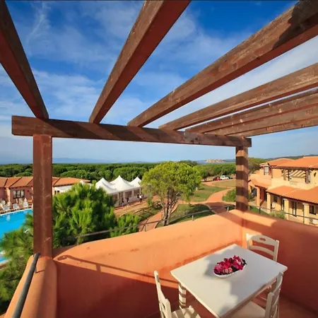 Дом отдыха With Shared Pool, Aglientu *