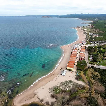 Vakantiehuis With Shared Pool, Aglientu Vignola Mare
